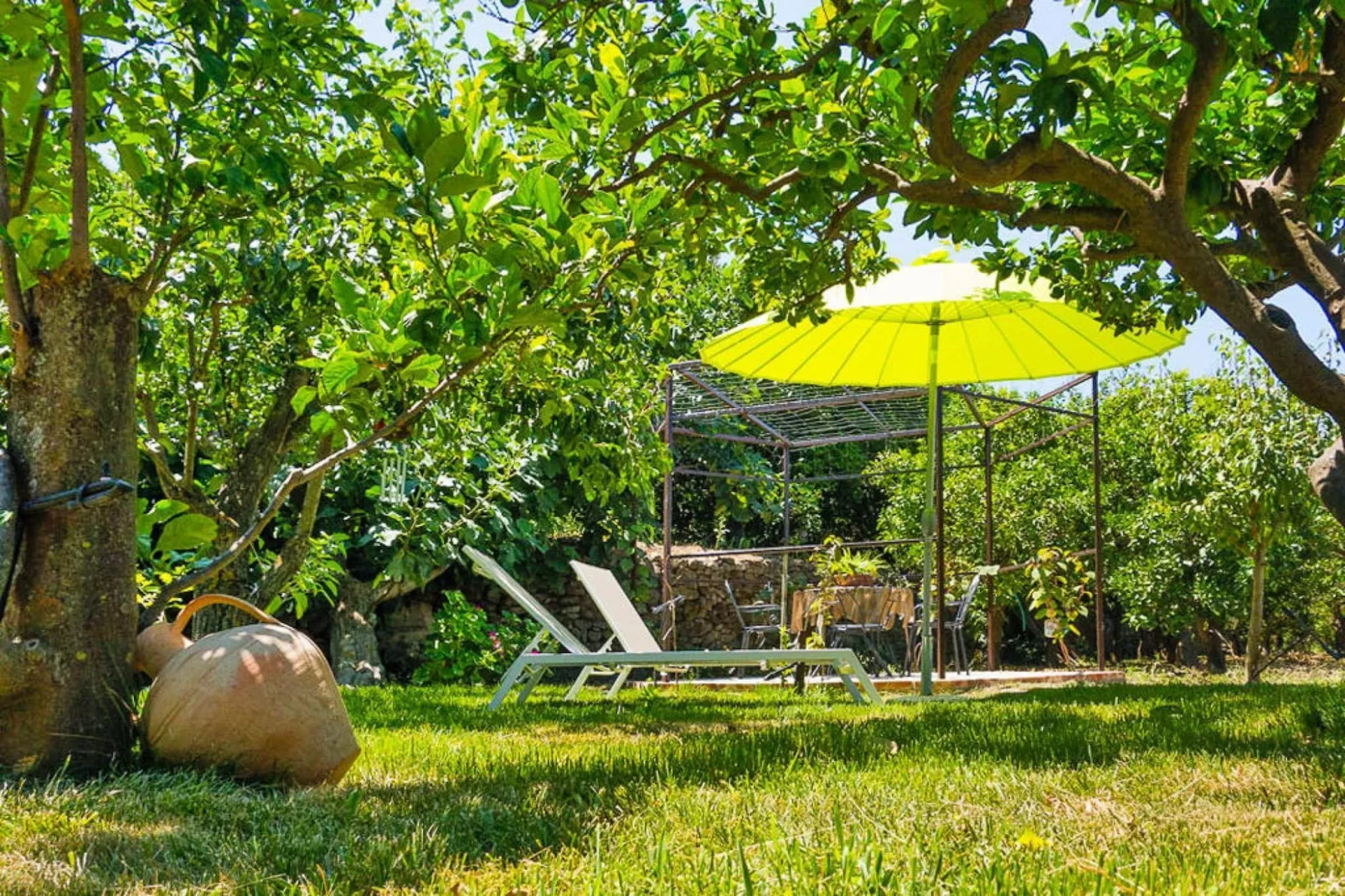 Holiday home, Castiglione di Sicilia-Casa Regina Pacis-Tuinen zomer