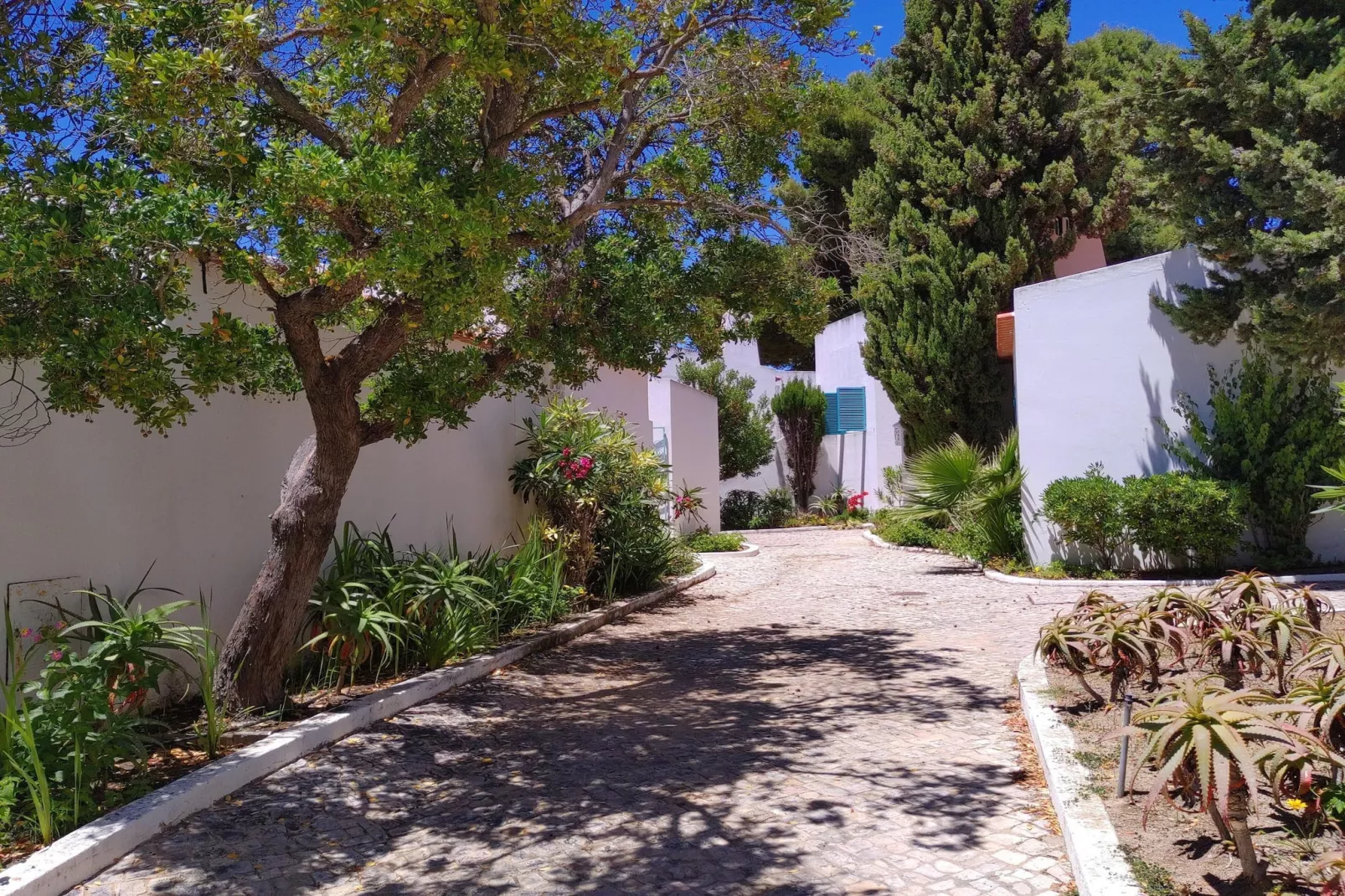 Holiday home in Alvor-Uitzicht zomer