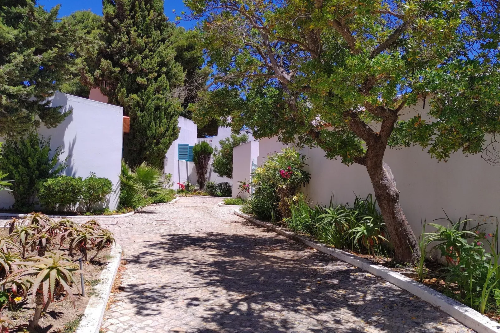 Holiday home in Alvor-Uitzicht zomer