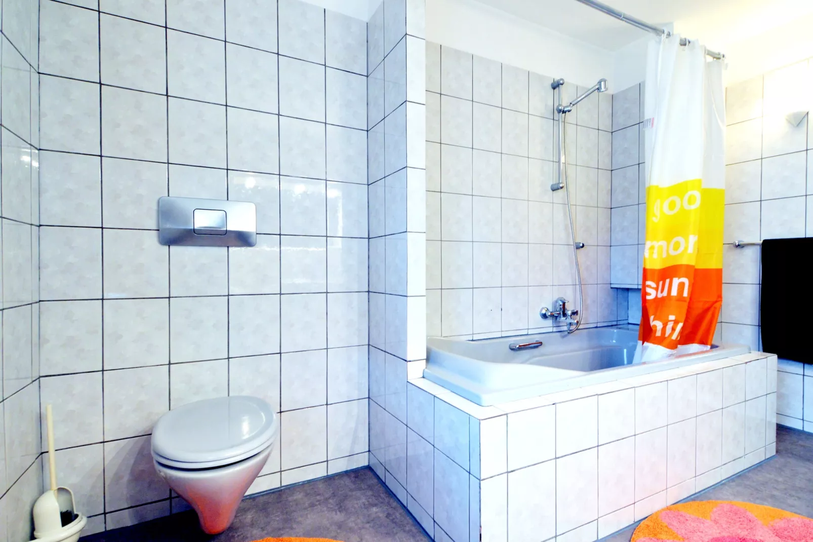 Haus Päsch nahe See mit beheiztem Whirlpool/Sauna-Badkamer