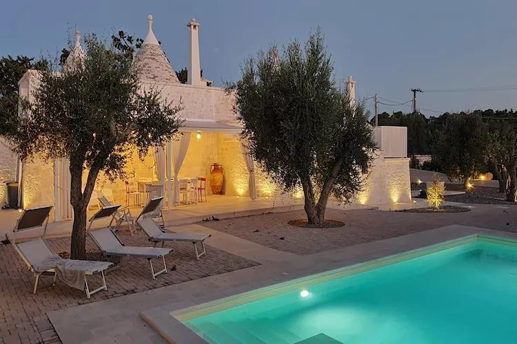 Trullo Rosa Ostuni