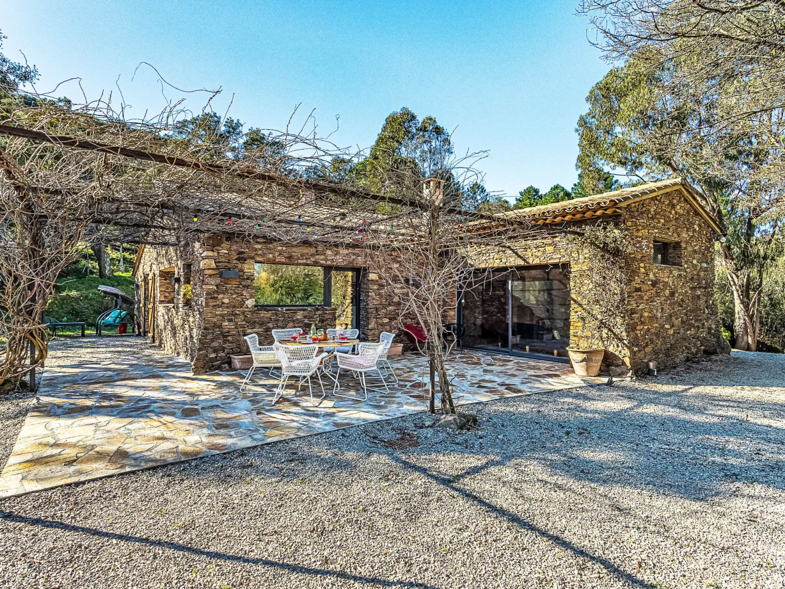 La Bastide Neuve-Buiten