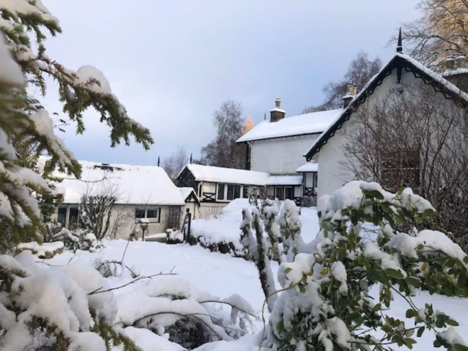 Dhivach Lodge-Buiten