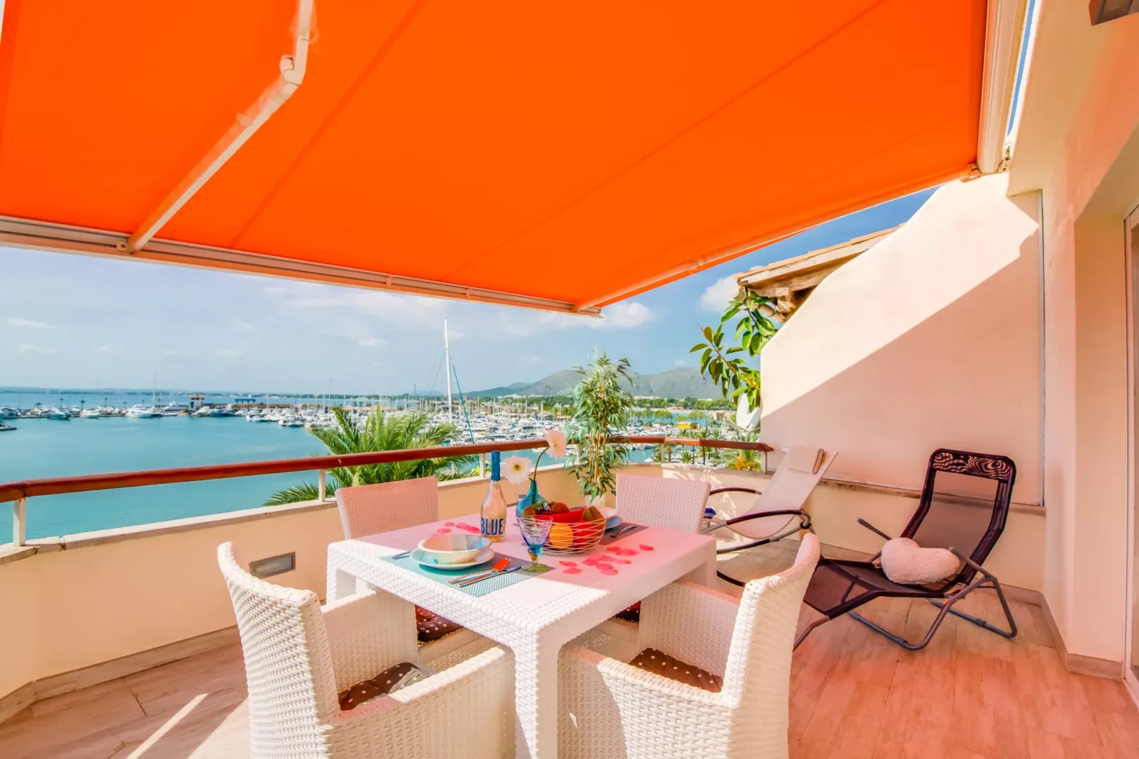 Blue Attic Beach-Terrasbalkon