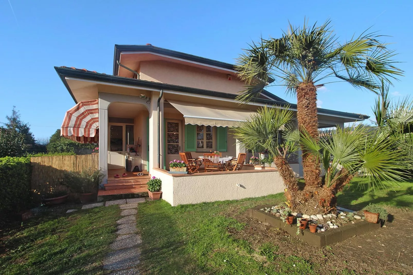 Holiday home Lea, Capezzano Pianore-Villa Lea