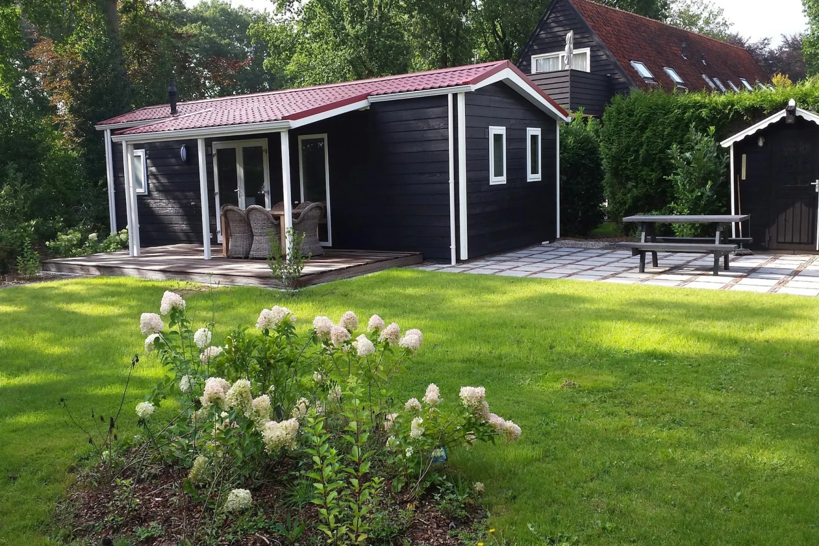 Vakantiepark de Tabaksschuur 3-Buitenkant zomer