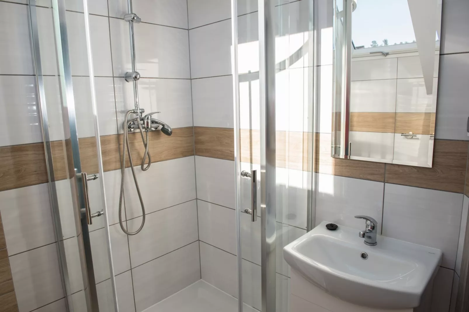 Apartament 4-osobowy piętro Jarosławiec-Badkamer