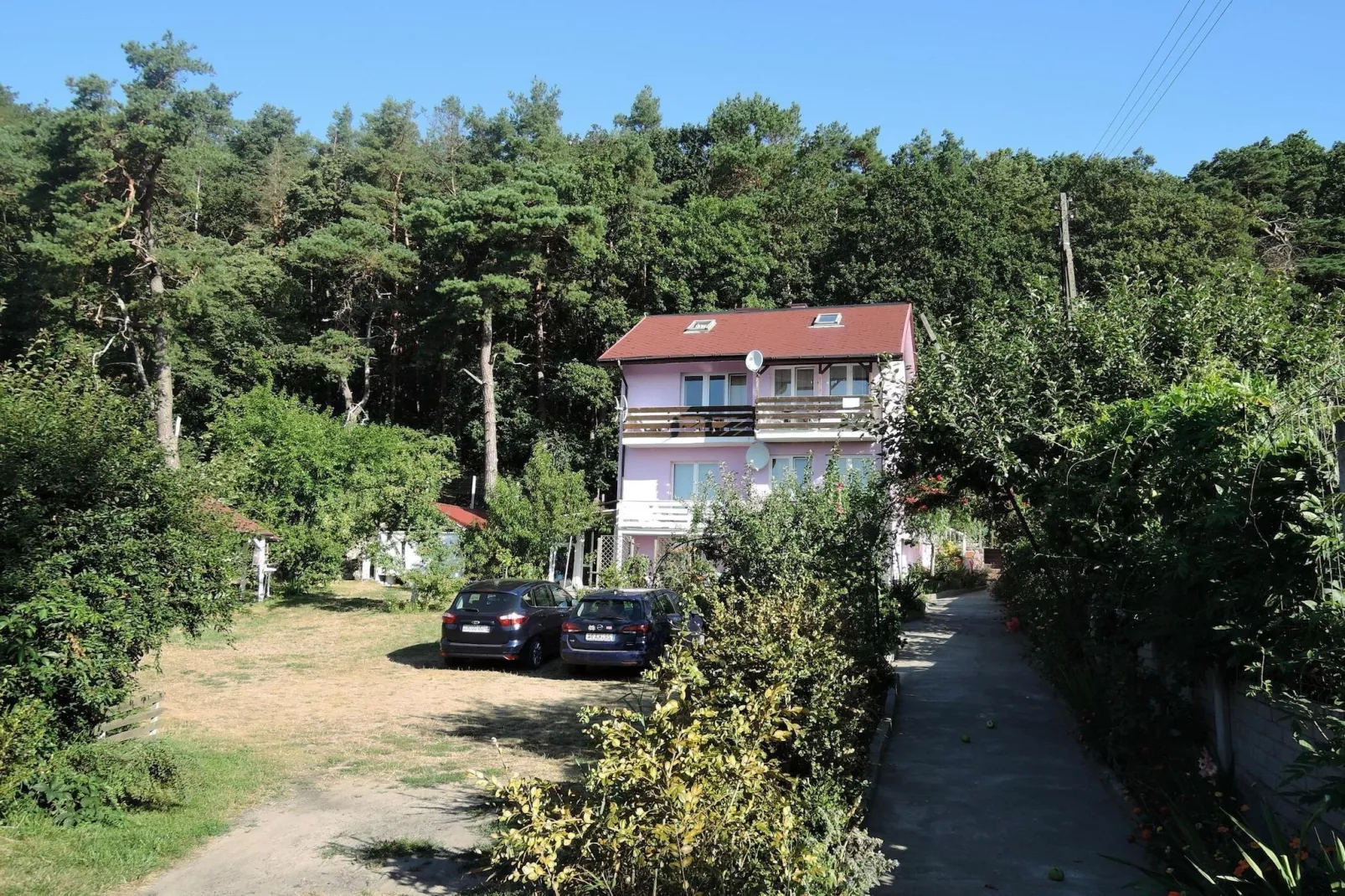 Semi-detached house in Wiselka-Buitenkant zomer