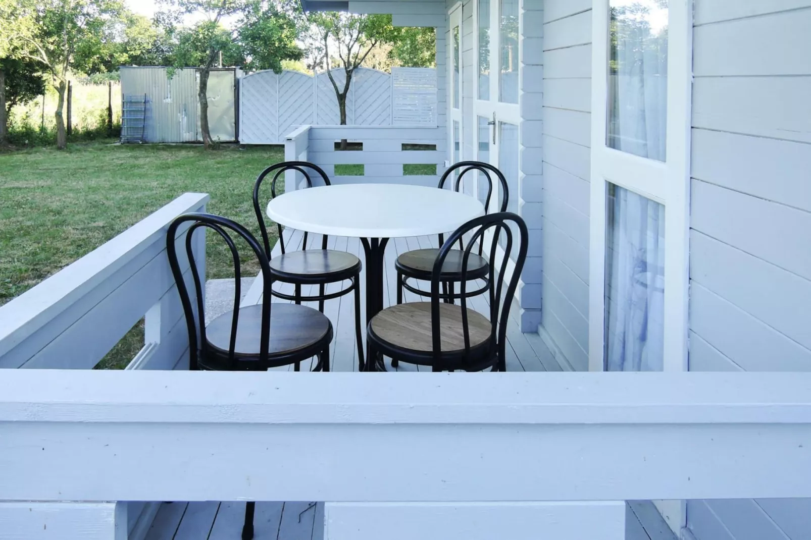 Bungalow Pod słonecznikiem 2-Terrasbalkon