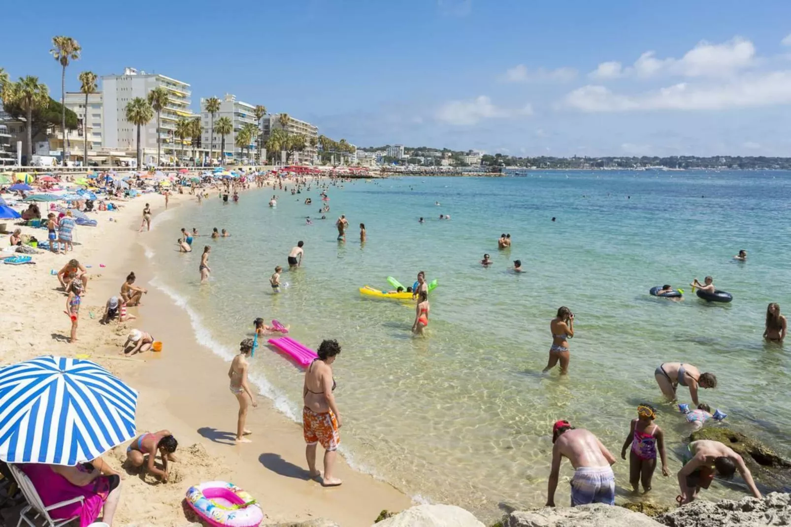 Juan-les-Pins Vue Mer Plage Piscine et Tennis-Gebieden zomer 5km