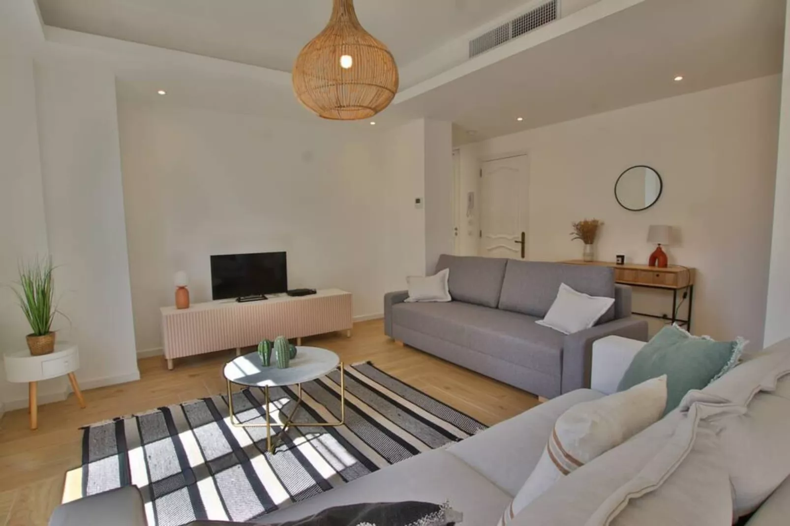 Appartement au Cœur du Centre-Ville d'Antibes