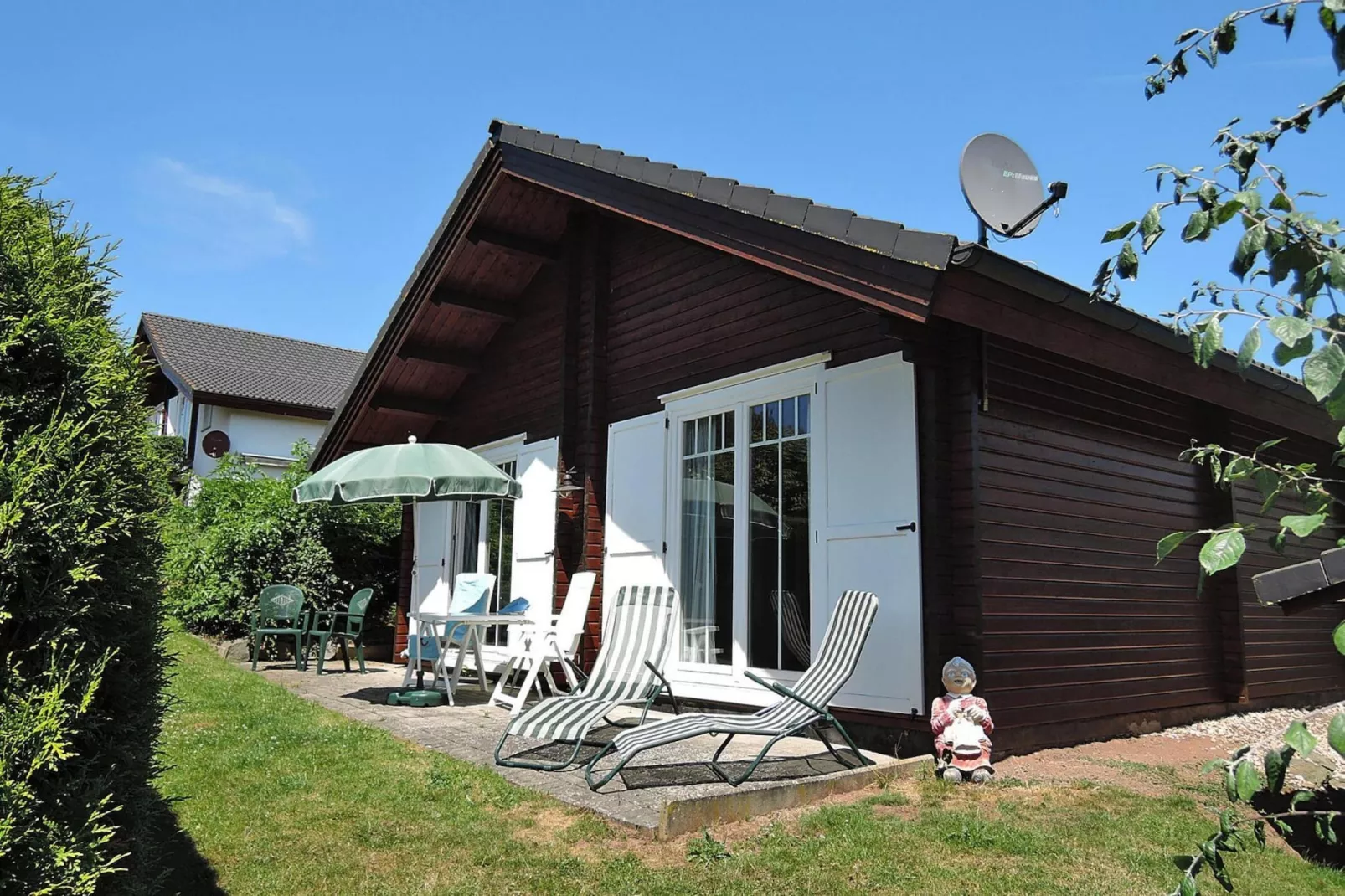 Ferienhaus Spatz 1-2 Pers-Buitenkant zomer