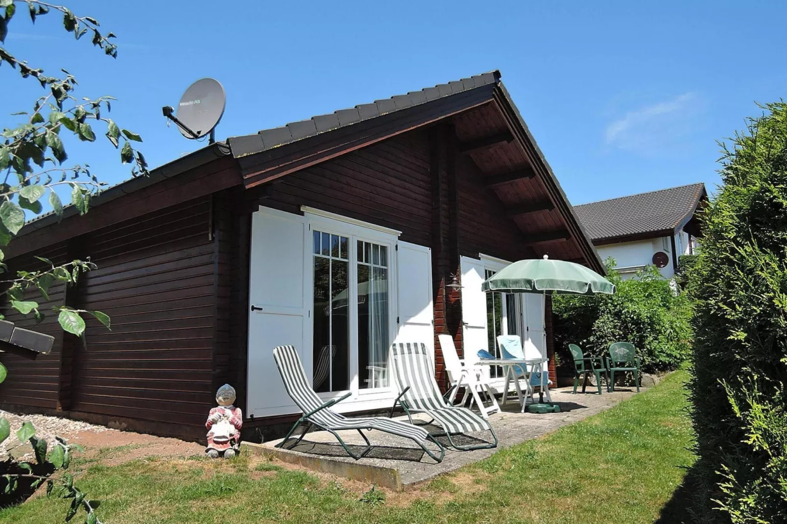 Ferienhaus Spatz 1-2 Pers-Buitenkant zomer