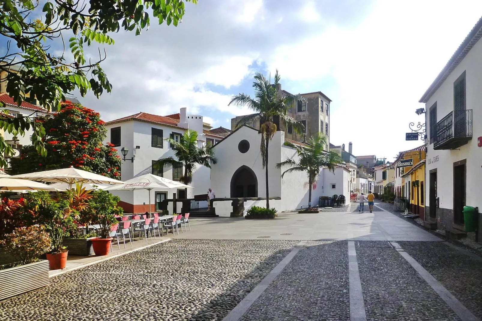 Terraced house Funchal-Buitenkant zomer