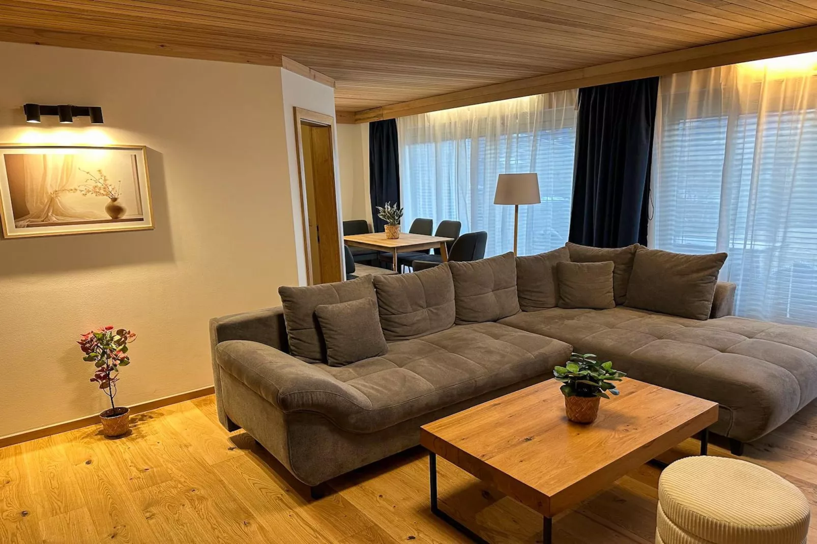 Schönes Apartment in Saalfelden-Pinzgau-Woonkamer