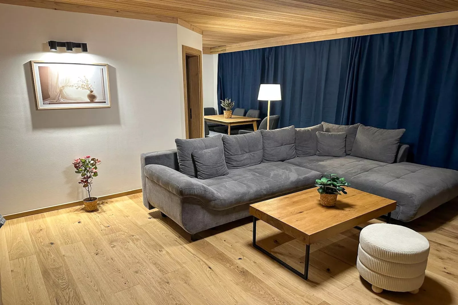 Schönes Apartment in Saalfelden-Pinzgau-Woonkamer