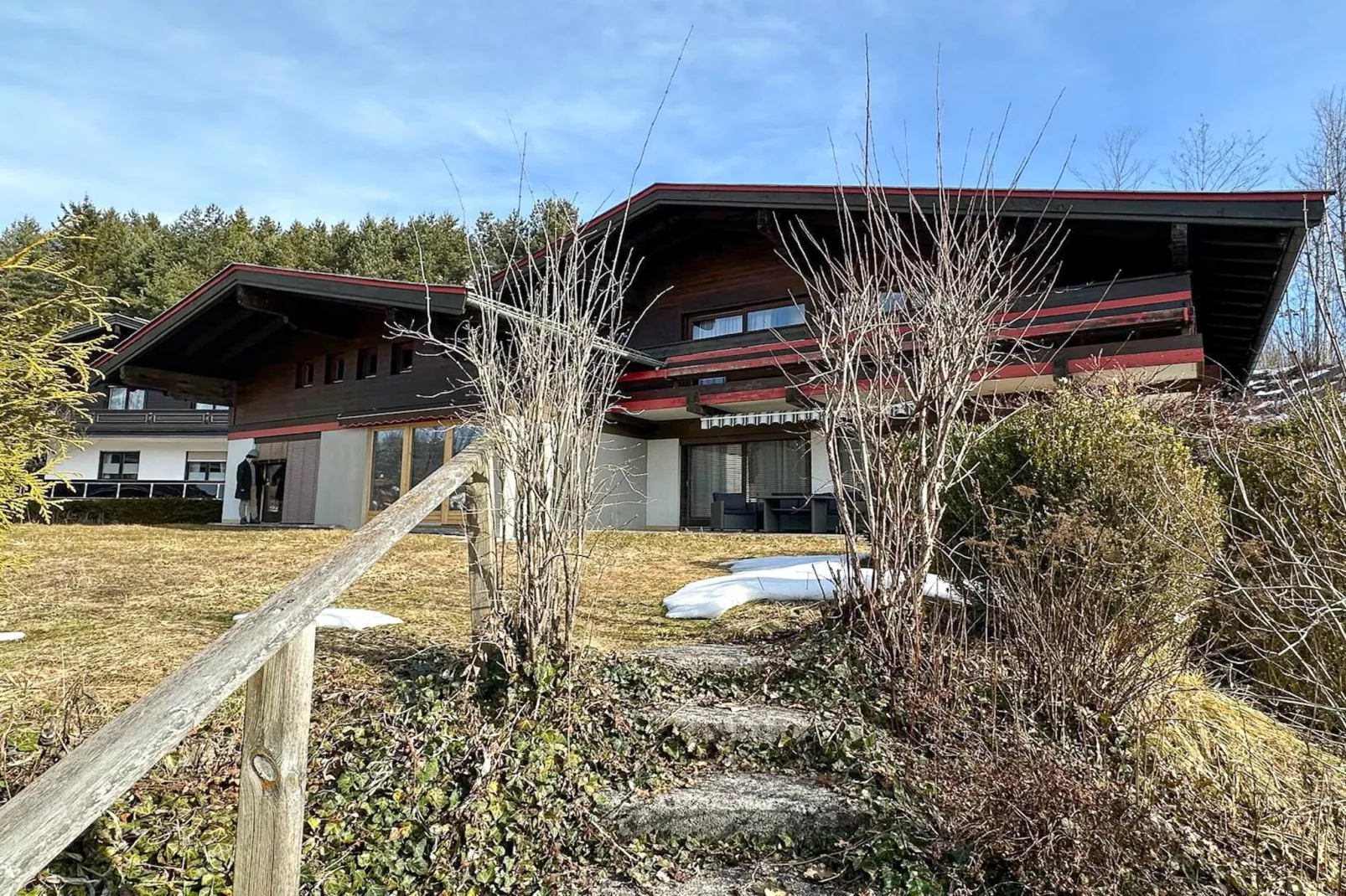 Schönes Apartment in Saalfelden-Pinzgau-Buitenkant zomer