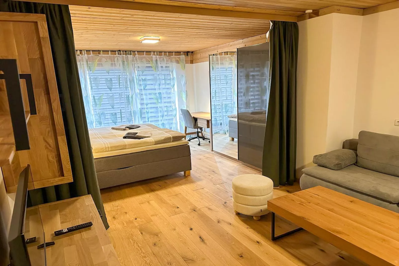 2 Schönes Apartment in Saalfelden-Pinzgau-Woonkamer