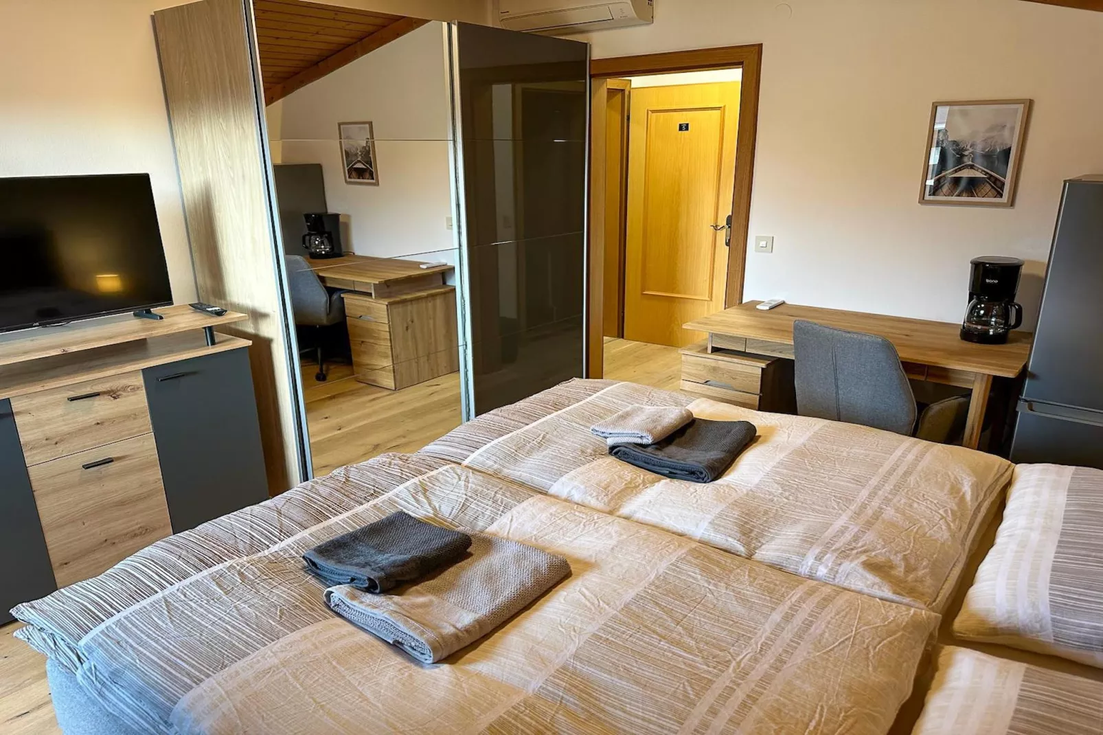 Doppelzimmer in Saalfelden-Pinzgau-Slaapkamer