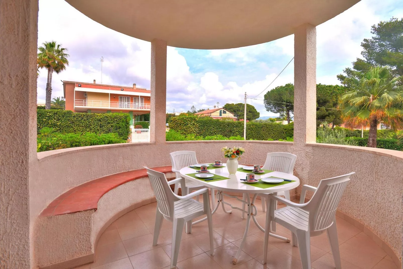 Holiday home, Fontane Bianche-Villa Sara-Terrasbalkon