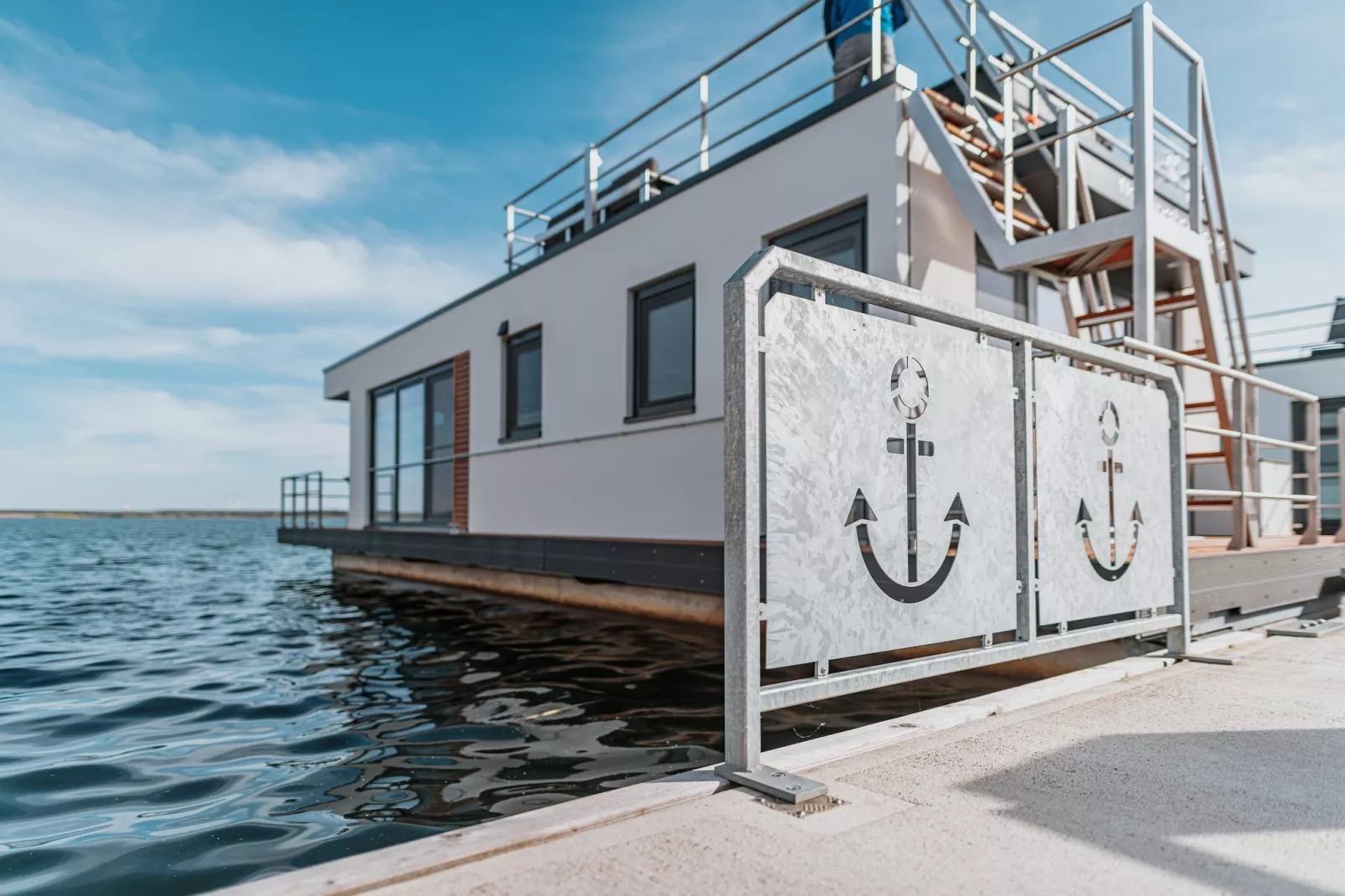 Hausboot am Gräbendorfer See-Buitenkant zomer