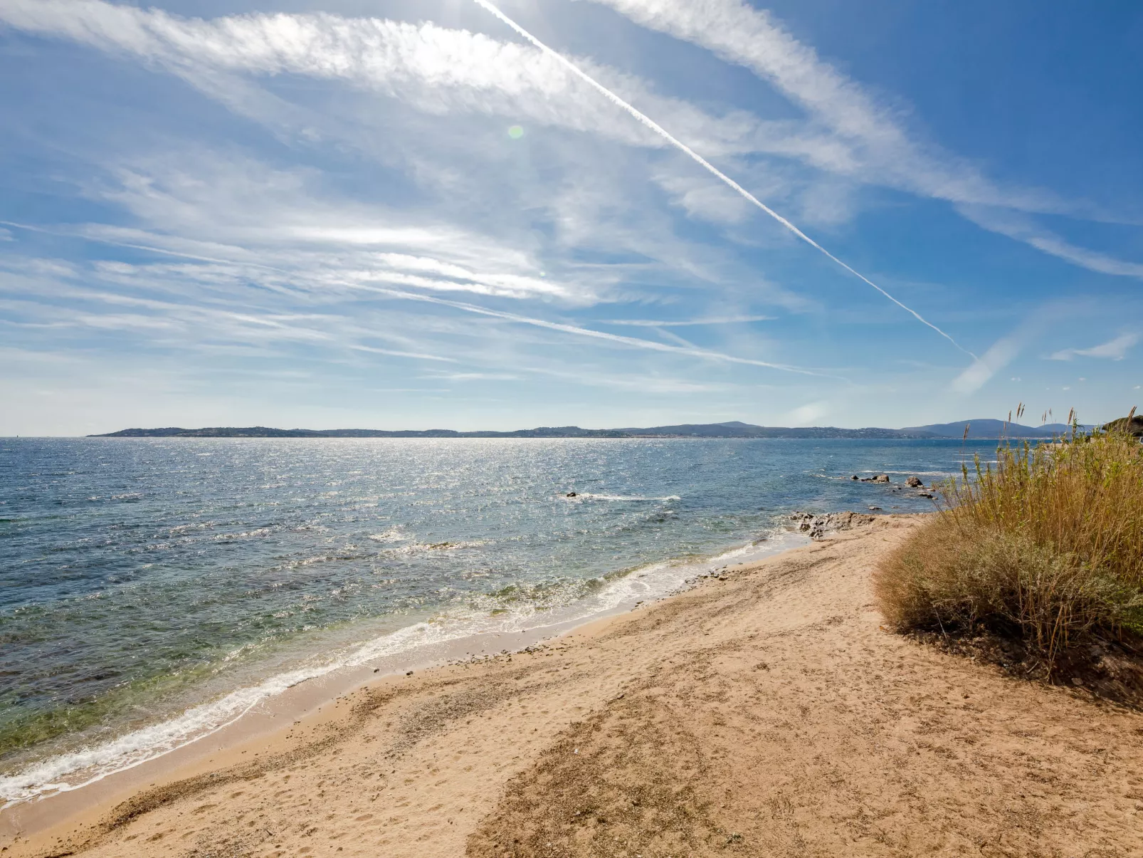 Terra Cotta Beach Front-Buiten