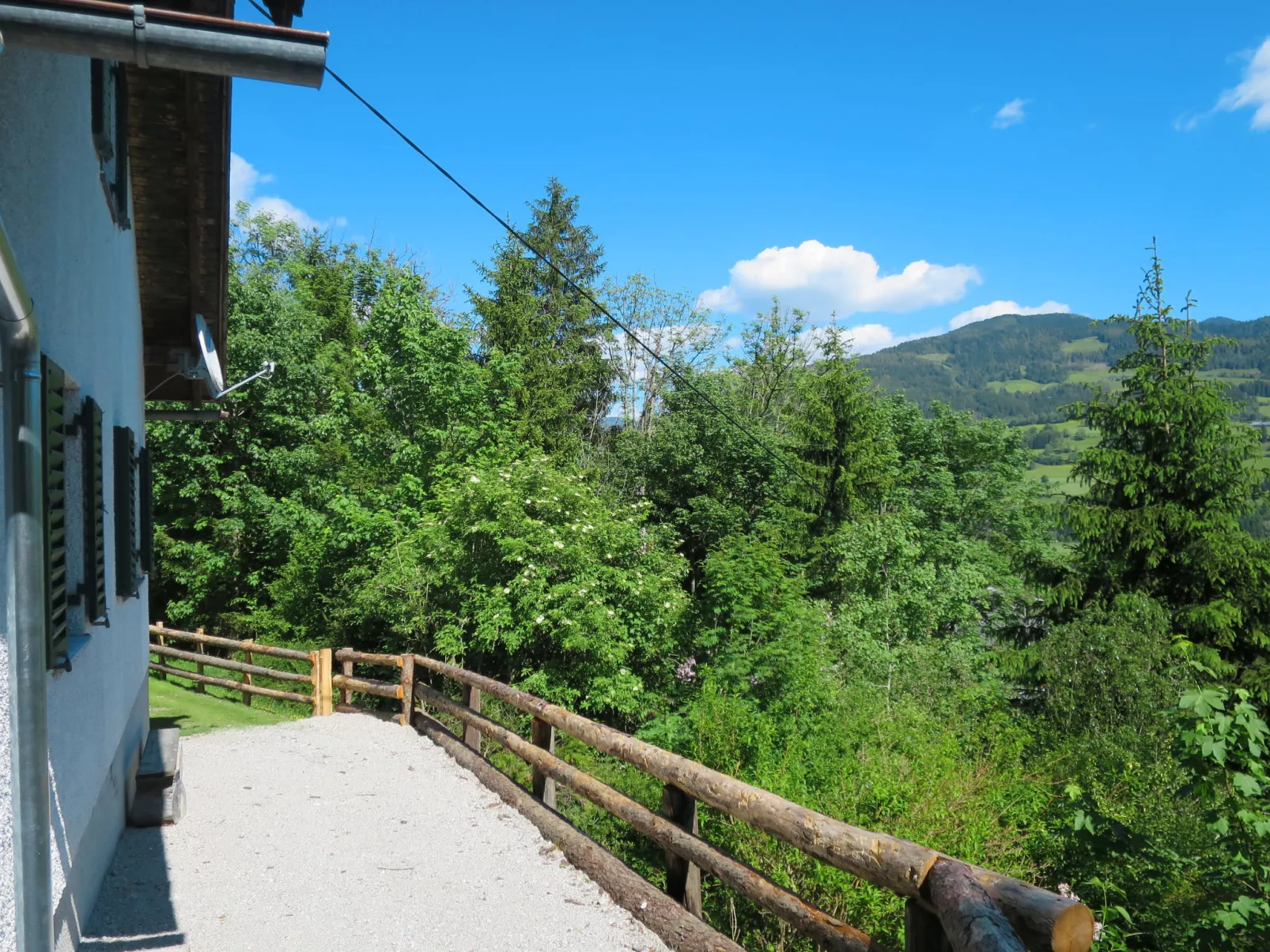 Landhaus Grüne Oase-Buiten