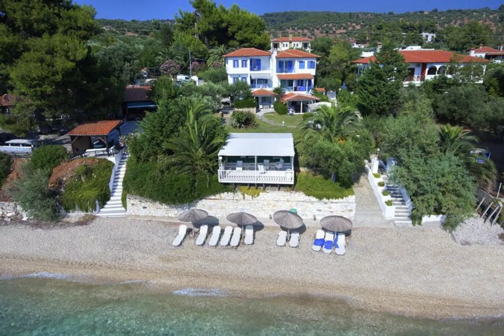 Holiday residence Acrotel Athena Villas, Elia Beach-1-bedroom-apartment ground floor-Buitenkant zomer