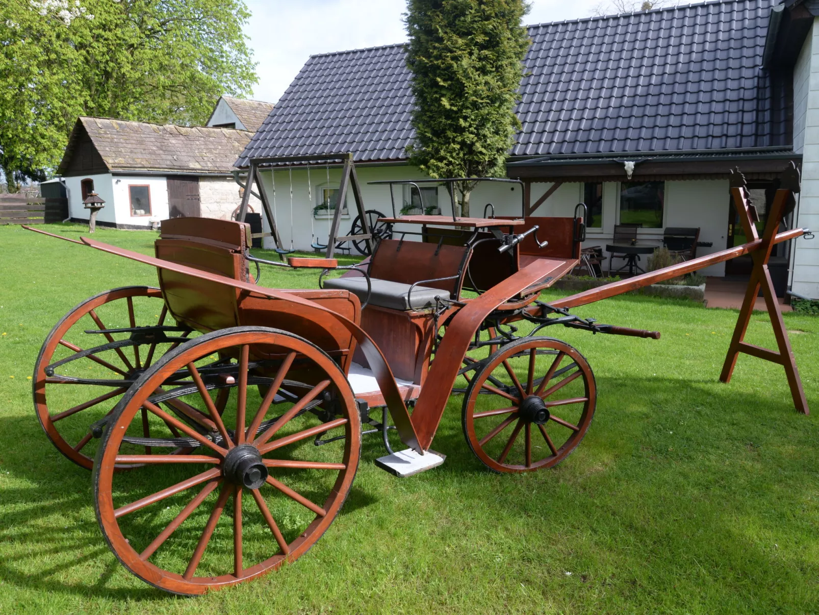 Lounge an der Kirche-Buiten