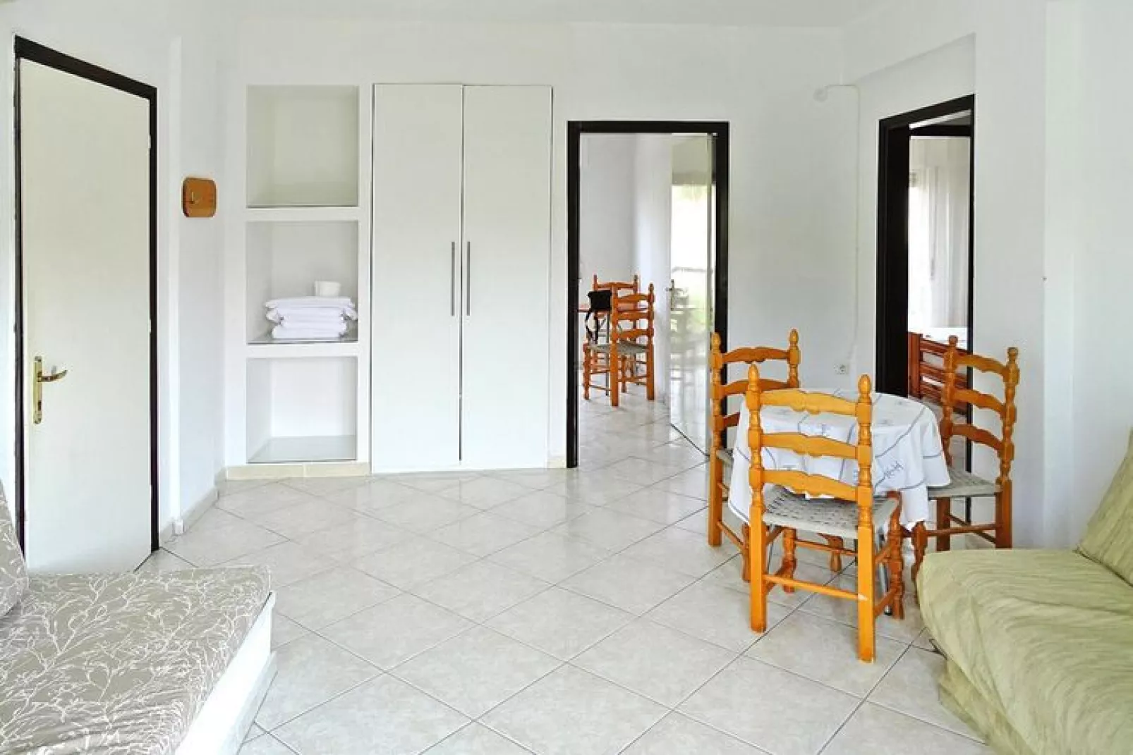 Apartments Ioli, Fourka-2 bedroom-Woonkamer