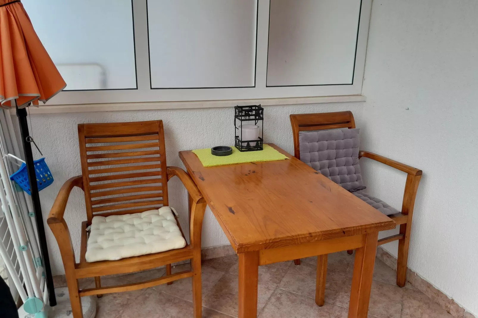 Apartments Adelheid, Biograd-Typ A5B, im OG, ca. 60 qm, für 5 Pers.-Terrasbalkon