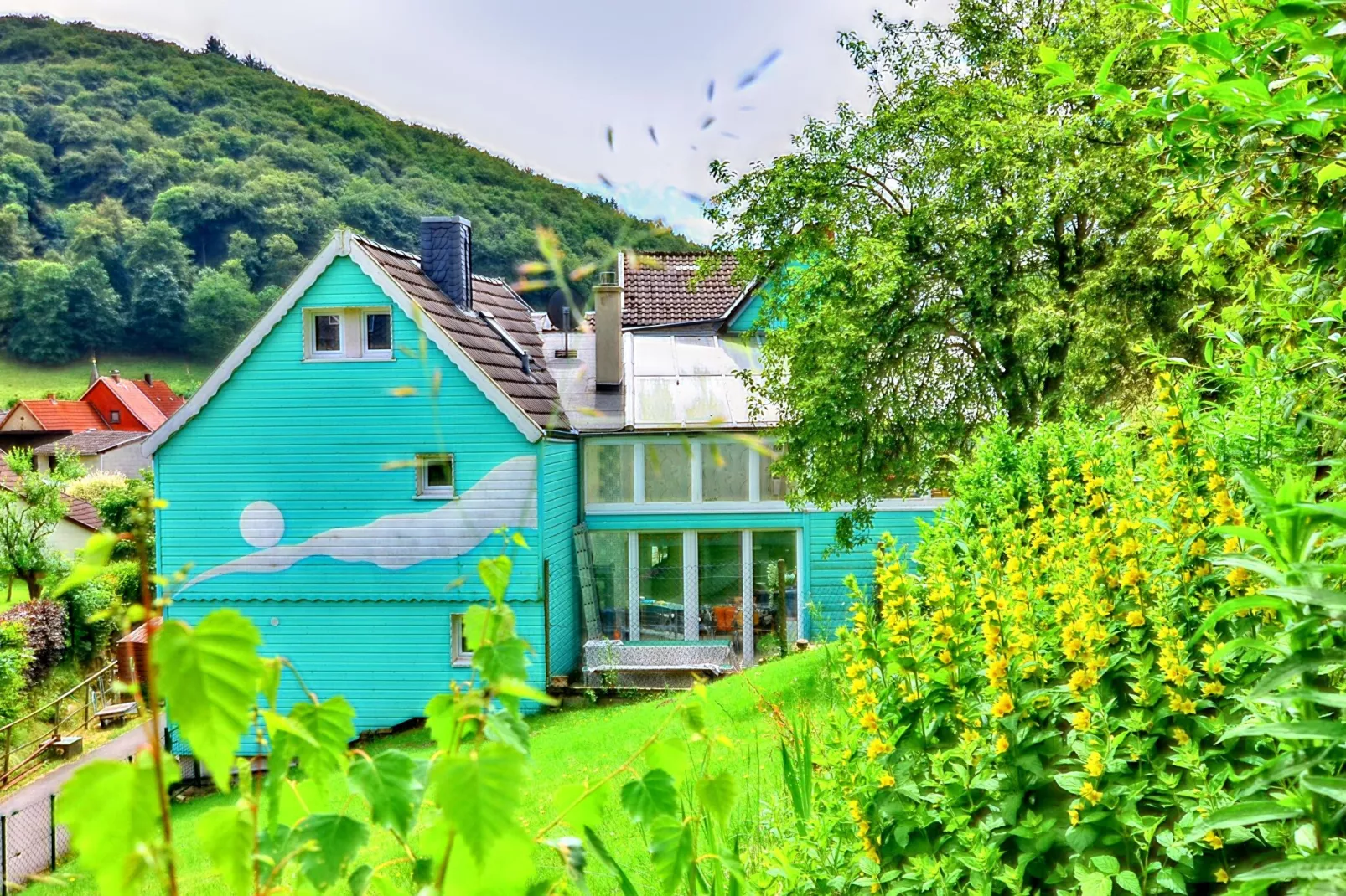 Chalet am Bergflüsschen-Buitenkant zomer