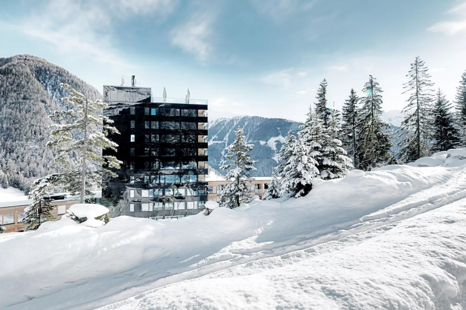 Gradonna Mountain Resort - Superior - 6 Personen-Exterieur winter