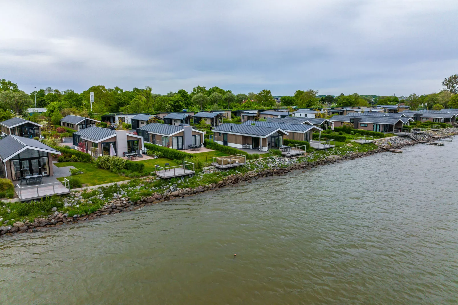 Resort Markermeer 4-Buitenkant zomer