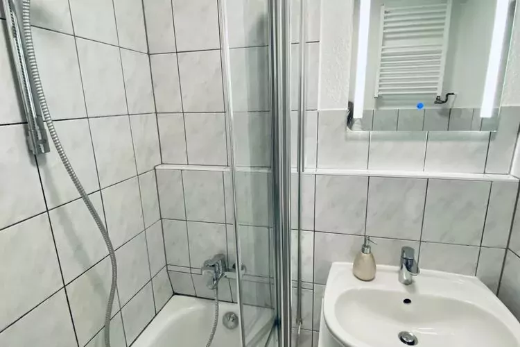 Appartement in Rostock / 1-5 Personen-Badkamer