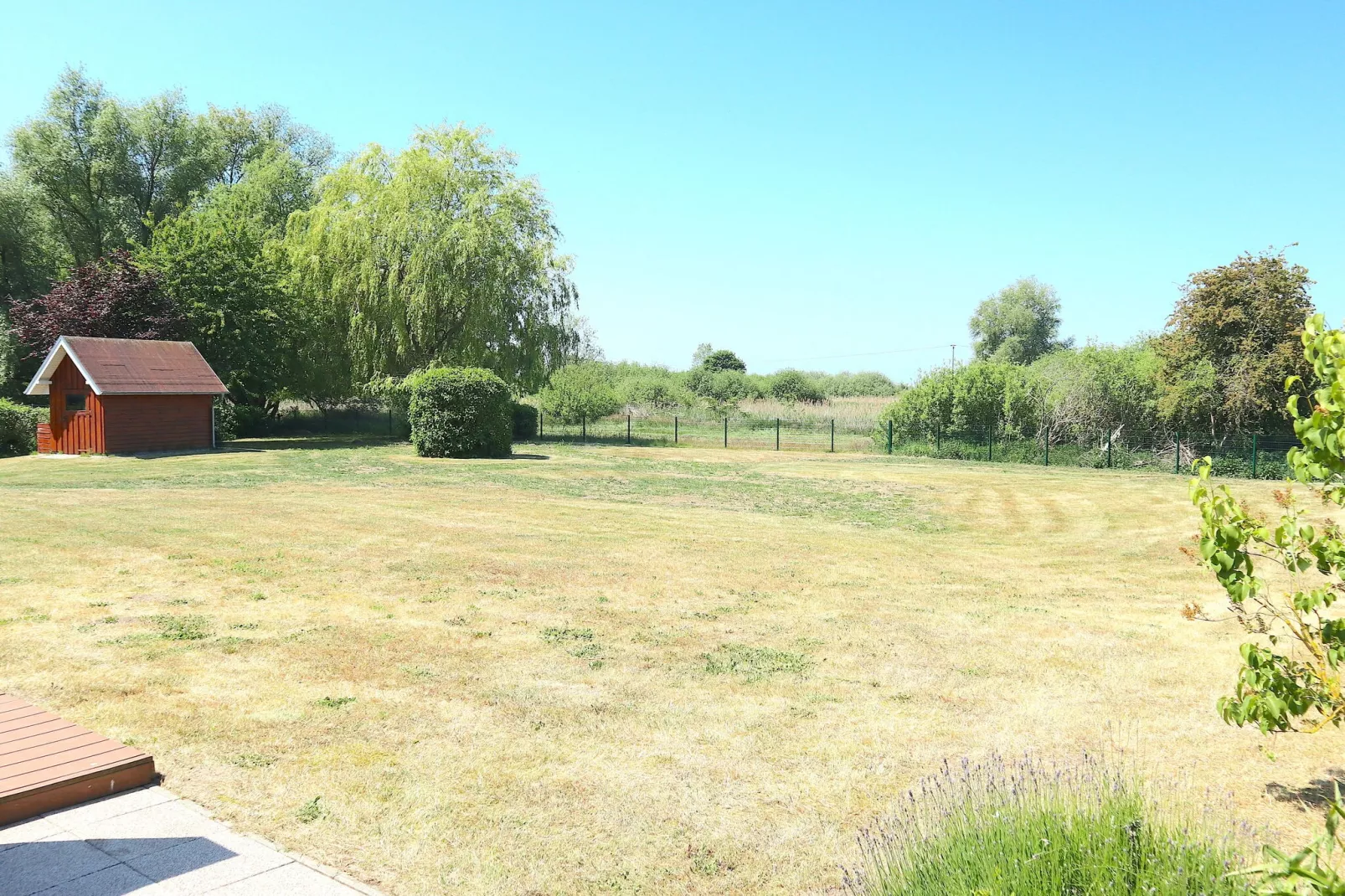 Schönes Ferienhaus in Alt Bukow-Tuinen zomer