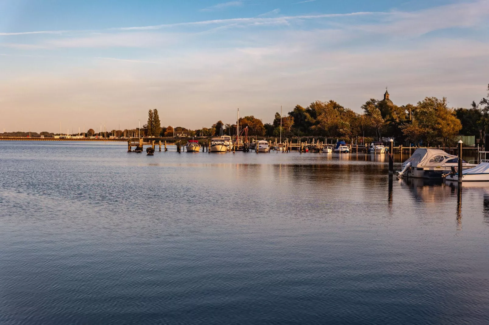 Houseboat Floating House Küstennebel 1 44 m²-Waterzicht