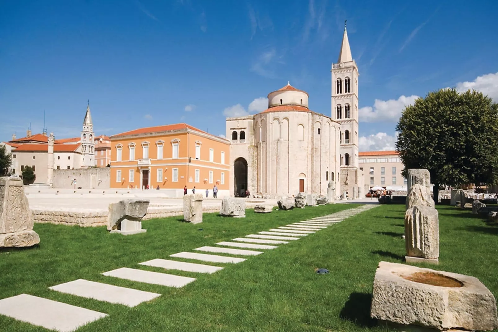 Villa Spirini dvori-Gebieden zomer 20km