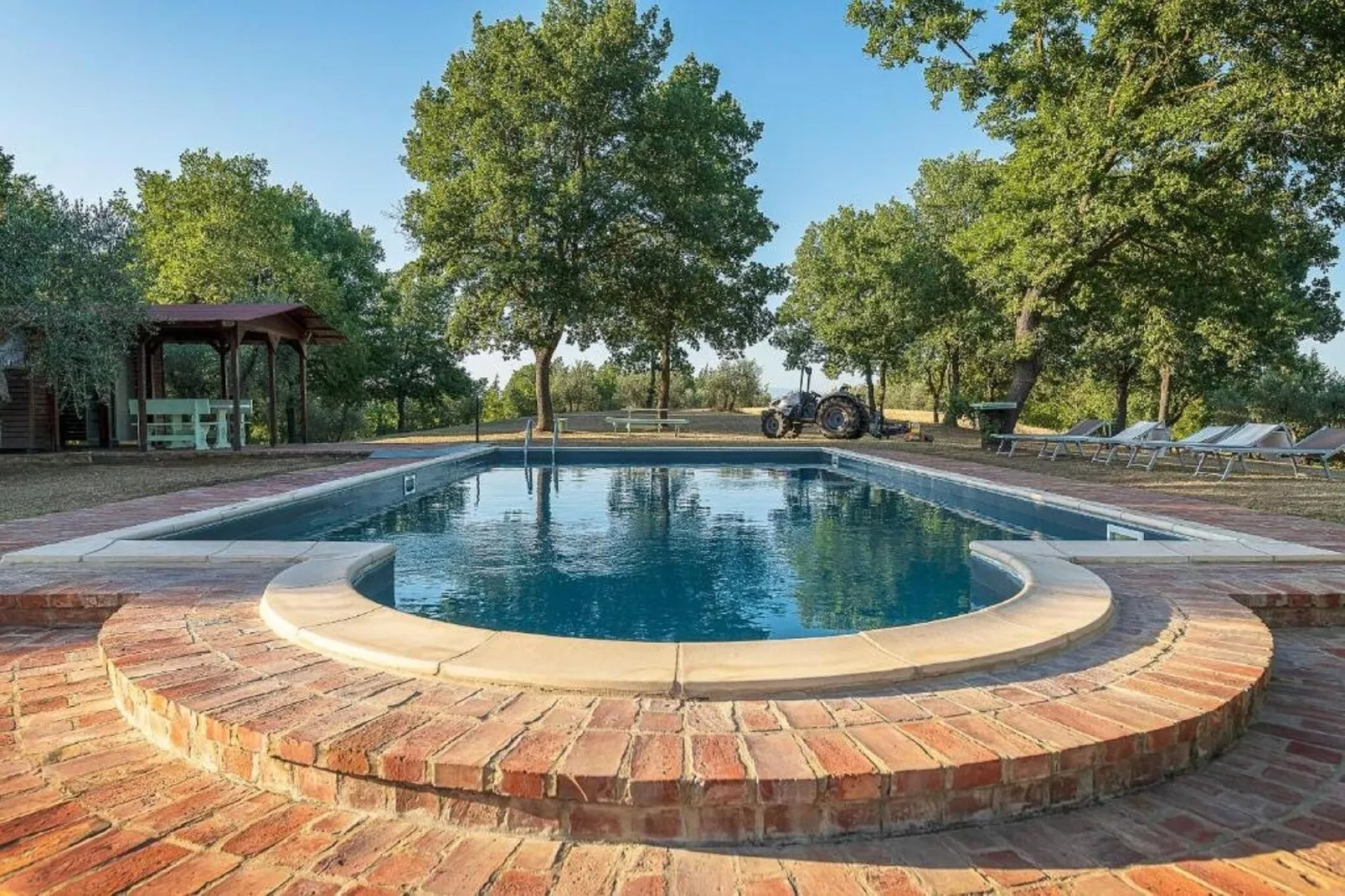 poolofhouse