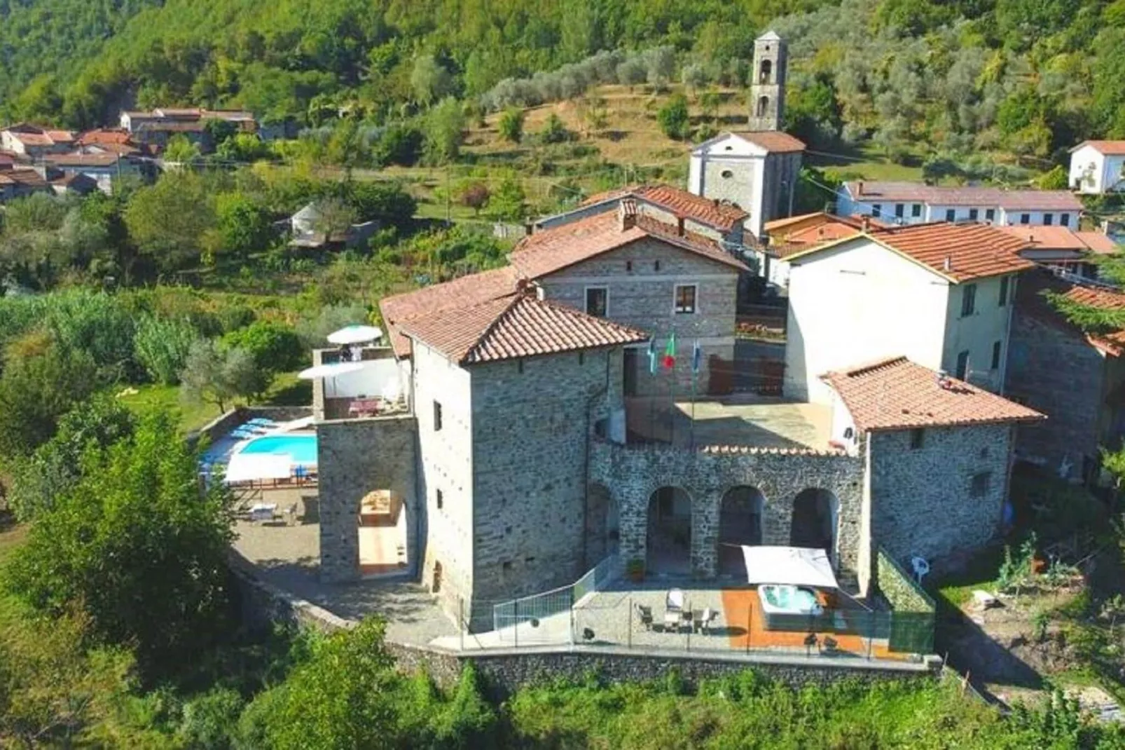 Castello di Argigliano 3-Buitenkant zomer