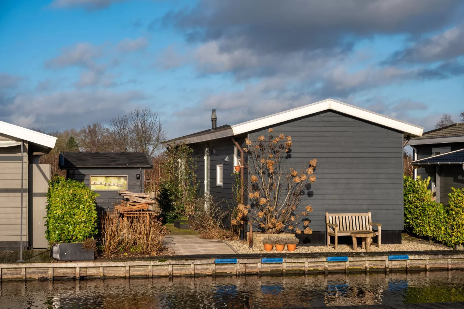 Chalet Resort Venetie Giethoorn-Exterieur winter