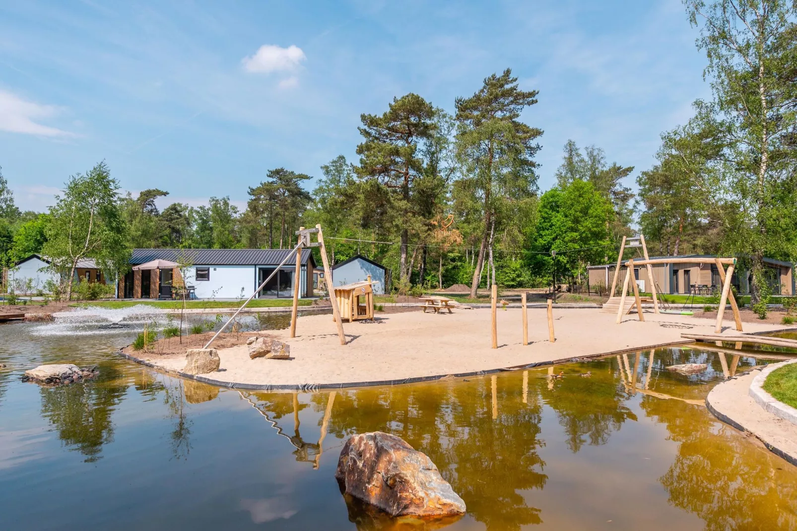 Resort Hooge Veluwe 13-Parkfaciliteiten