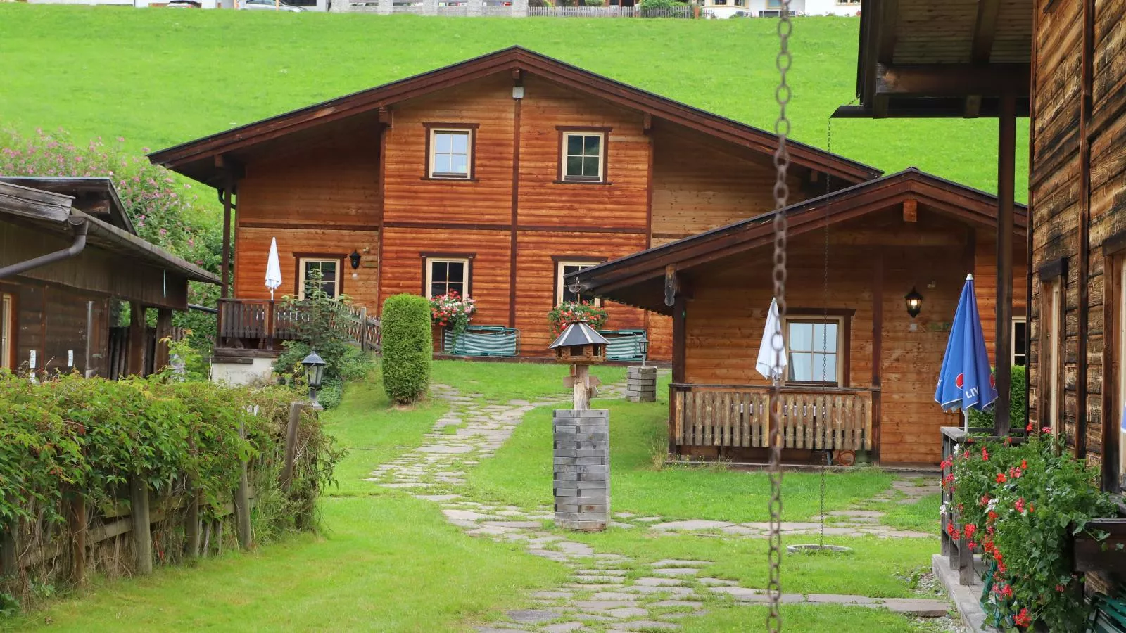 Uriges Chalet 14-Buitenkant zomer