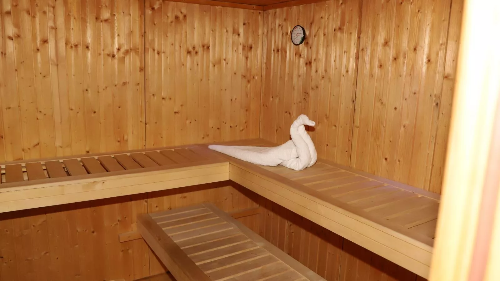 Uriges Chalet 17-Sauna