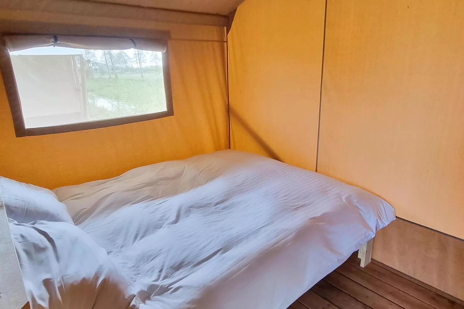 Luxe glamping met badkamer 3-Overloop