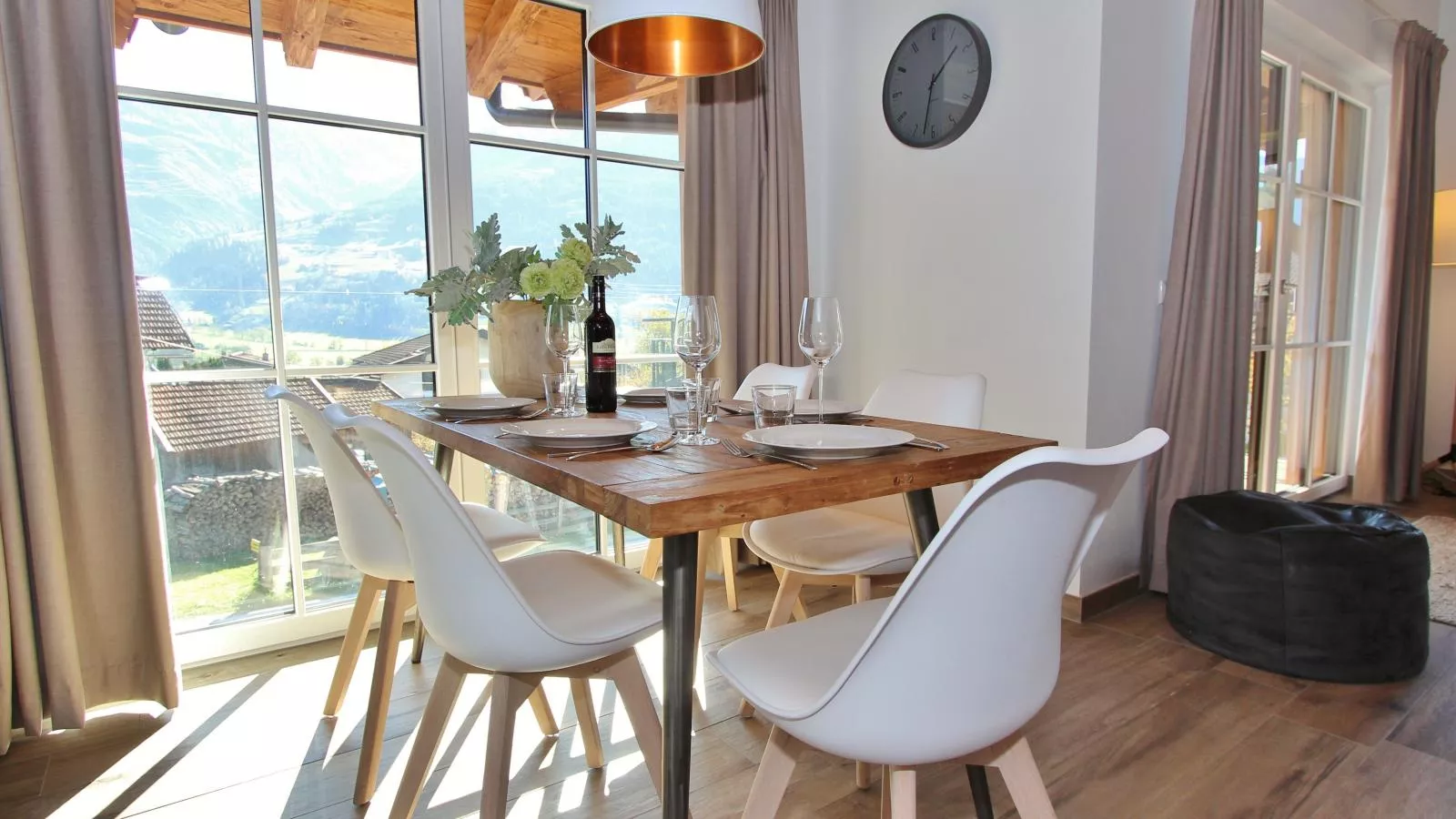 Luxury Tauern Suite Walchen-Kaprun 3-Eetkamer