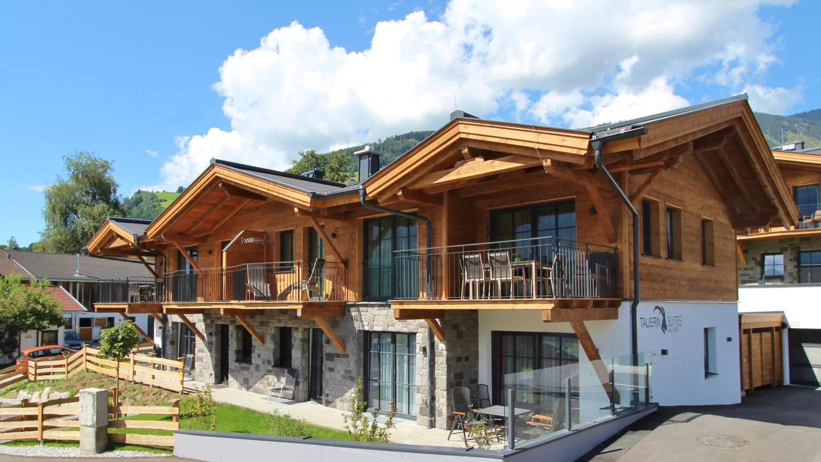 Luxury Tauern Suite Walchen Kaprun 1-Buitenkant zomer