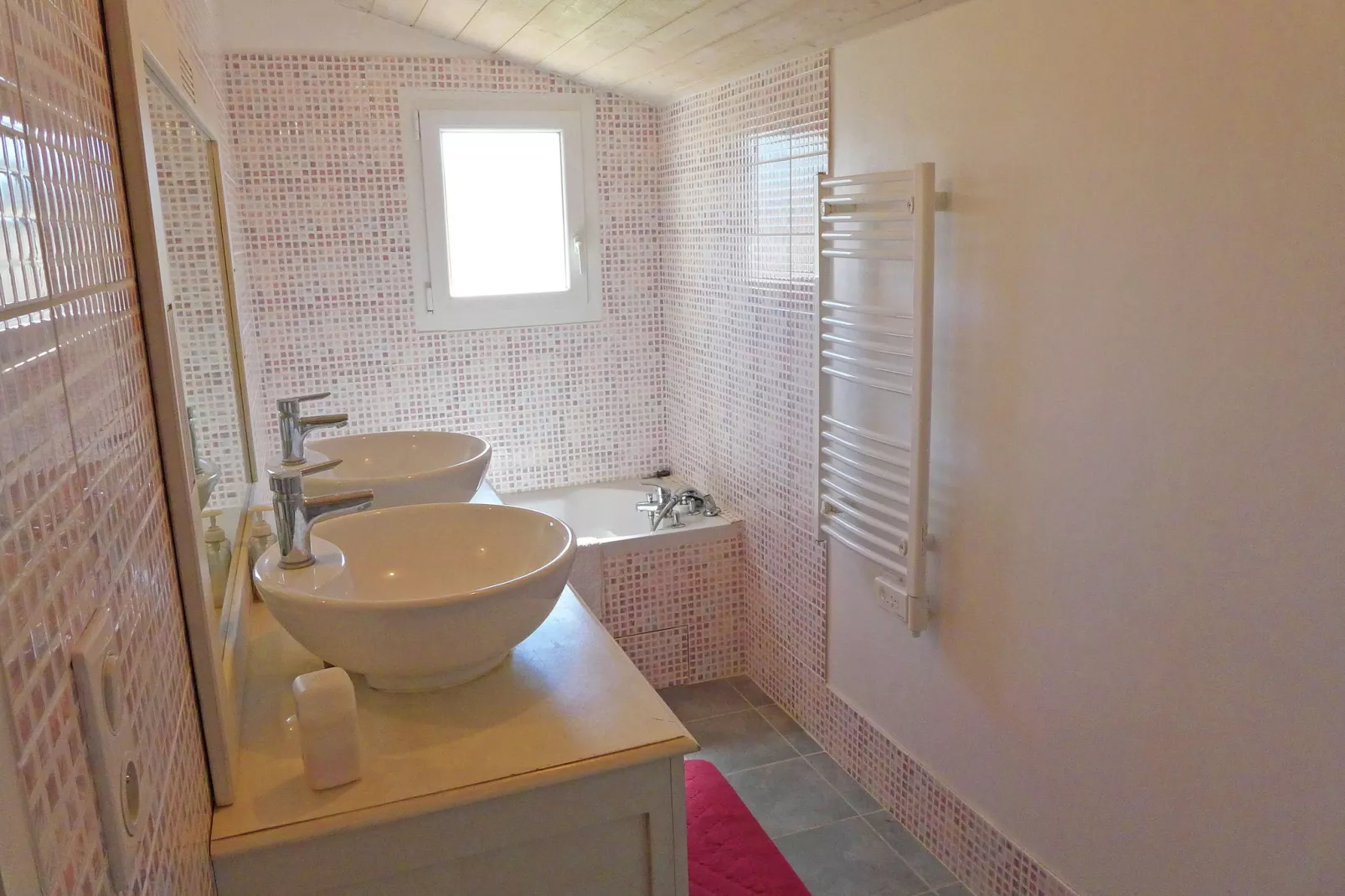 Belle villa avec piscine privée - NARBONNE-Badkamer