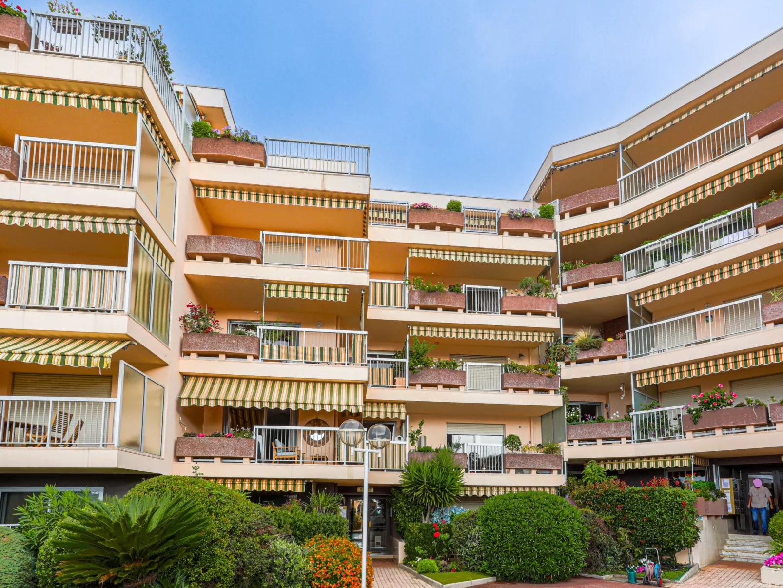 Les Balcons d'Eze-Buiten