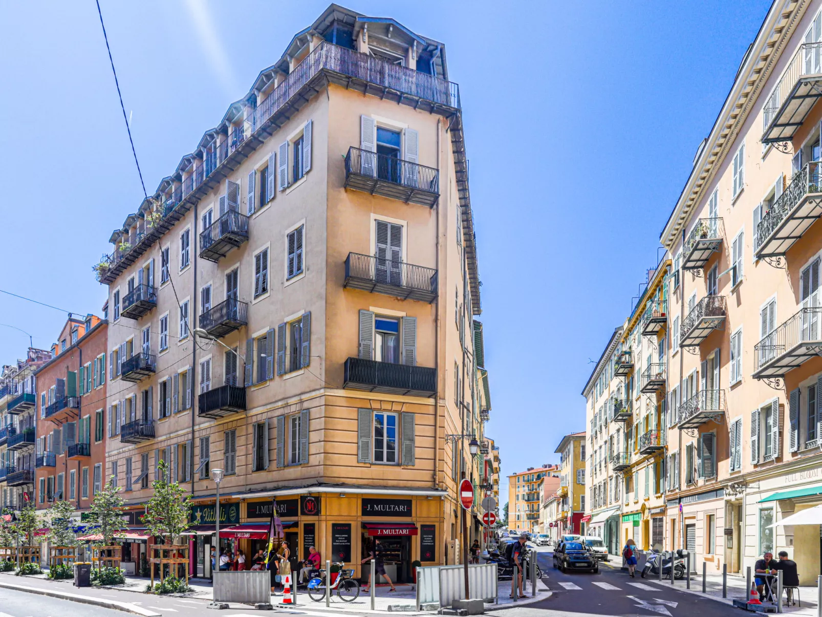 Les Balcons de Cassini-Buiten